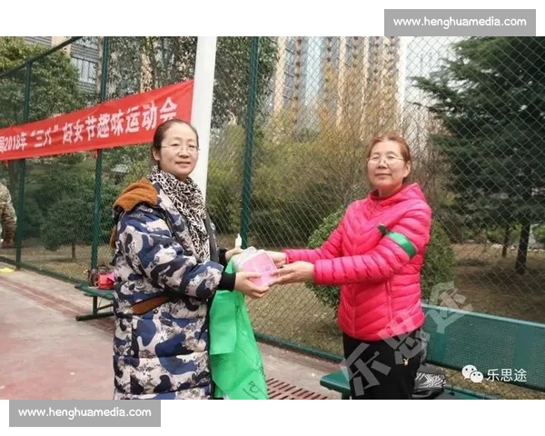 童趣飞扬：欢乐儿童单车比赛精彩瞬动瞬间记录