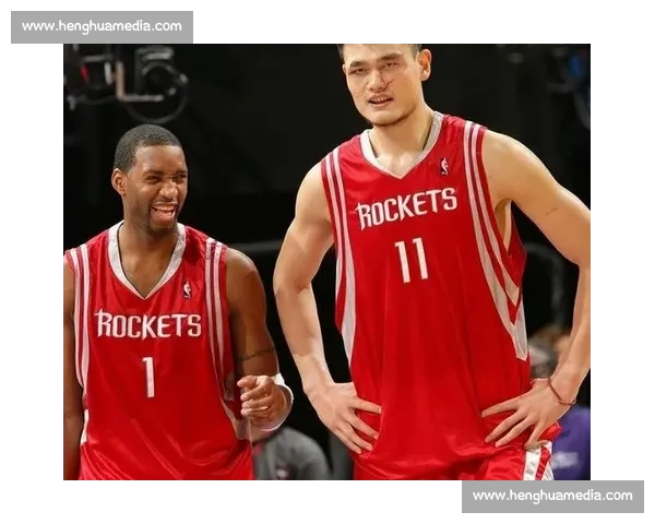 姚明NBA生涯第二场比赛精彩表现回顾与关键瞬间解析